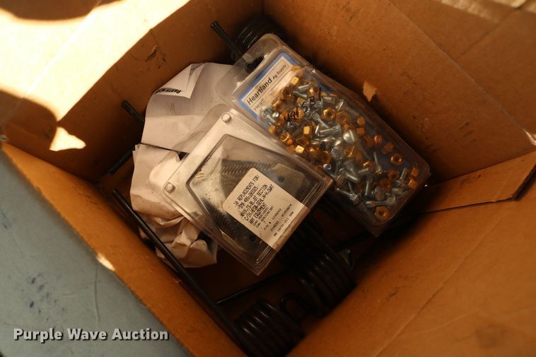 image for item DD6163 2004 Hesston 9230  windrower