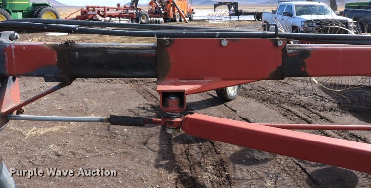image for item DD6164 Hesston 3983 hay rake