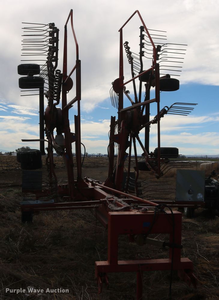 image for item DD6165 Kuhn GA7301 hay rake