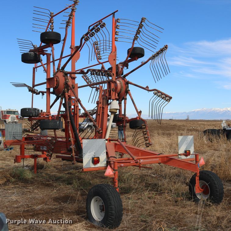 image for item DD6165 Kuhn GA7301 hay rake