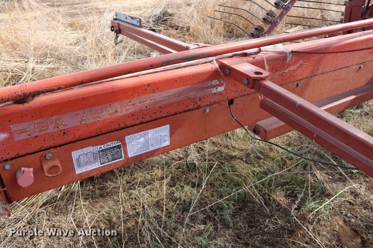 image for item DD6165 Kuhn GA7301 hay rake