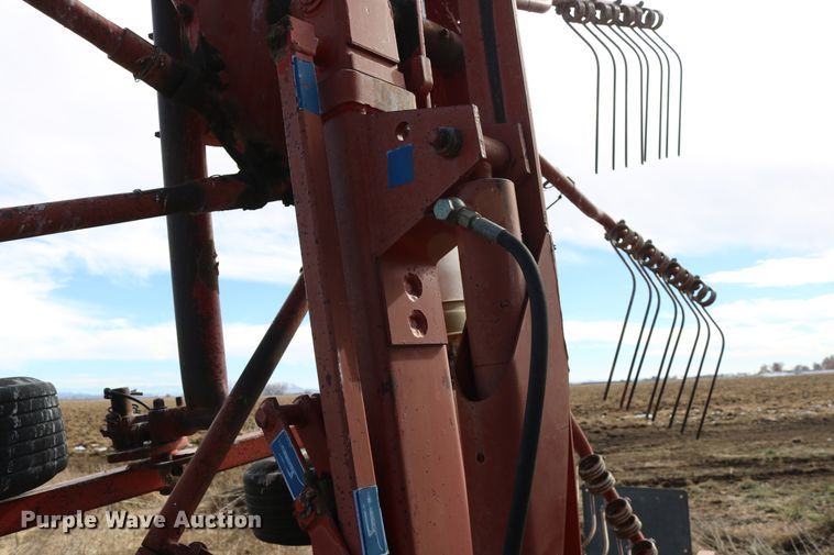 image for item DD6165 Kuhn GA7301 hay rake