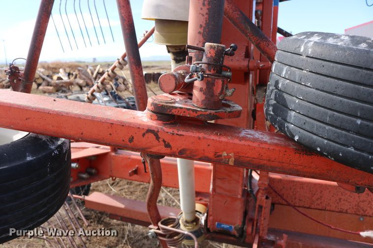 image for item DD6165 Kuhn GA7301 hay rake
