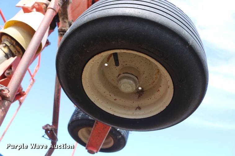 image for item DD6165 Kuhn GA7301 hay rake