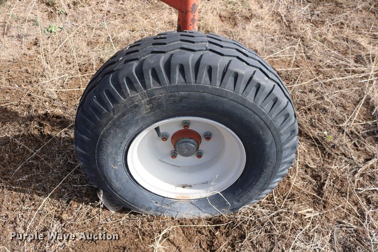 image for item DD6165 Kuhn GA7301 hay rake