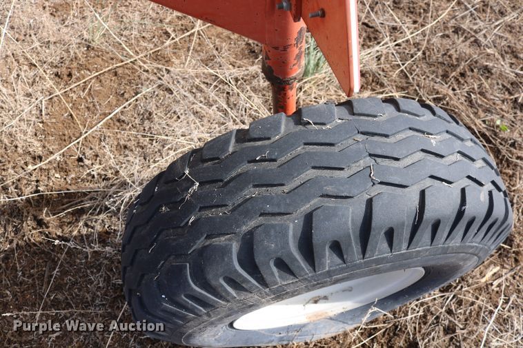 image for item DD6165 Kuhn GA7301 hay rake