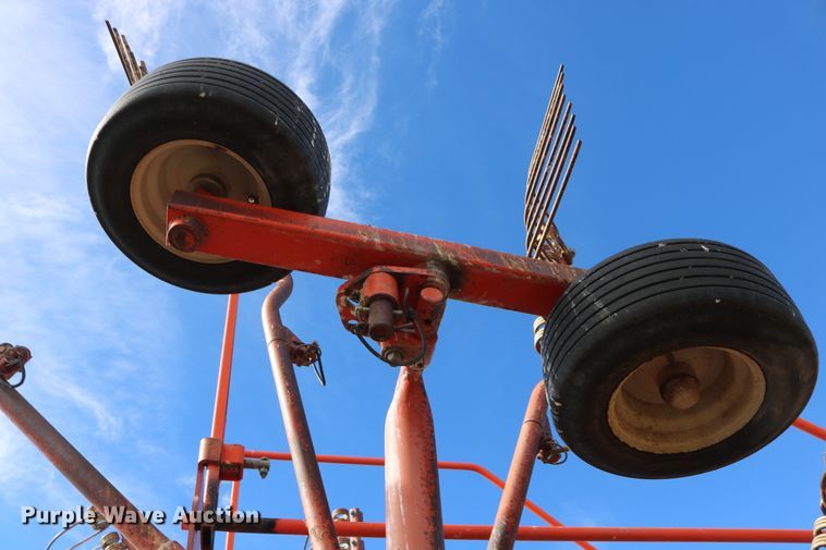 image for item DD6165 Kuhn GA7301 hay rake