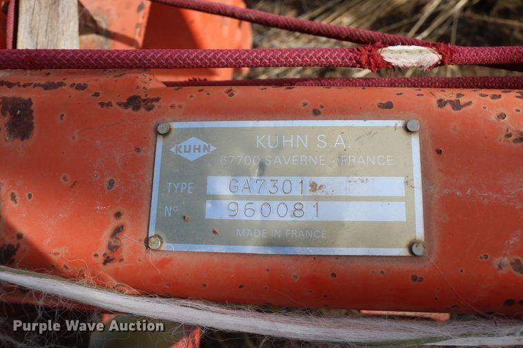 image for item DD6165 Kuhn GA7301 hay rake