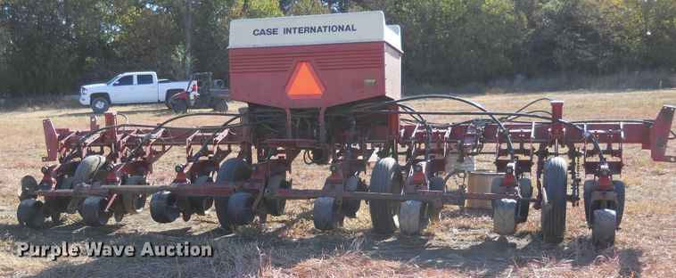 image for item DF4534 Case IH 900 Cyclo Air planter