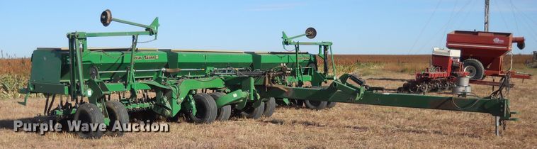 image for item DF4535 1997 Great Plains 3S-3000 grain drill