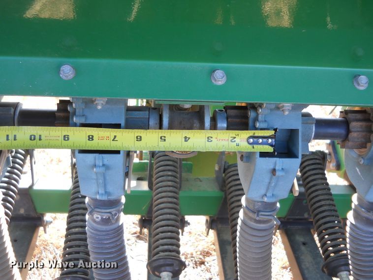 image for item DF4535 1997 Great Plains 3S-3000 grain drill