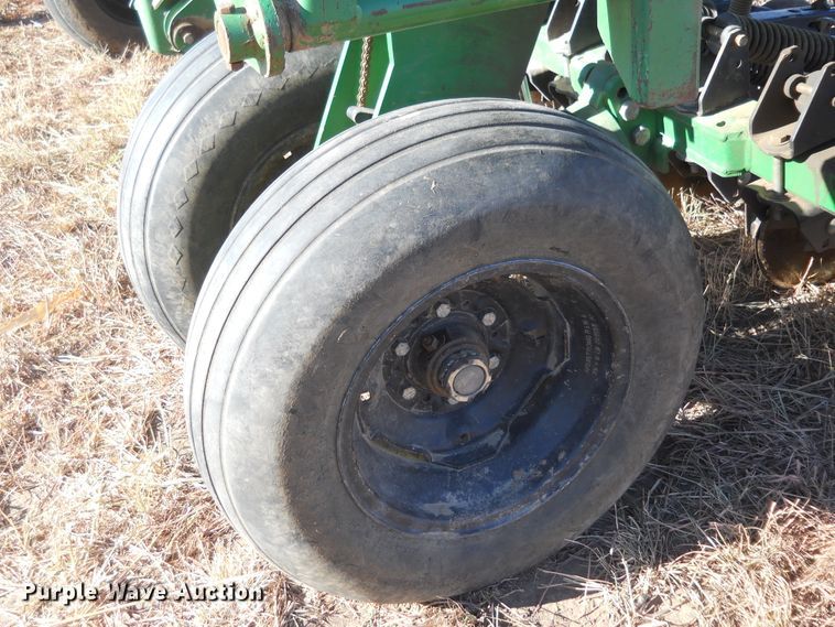 image for item DF4535 1997 Great Plains 3S-3000 grain drill