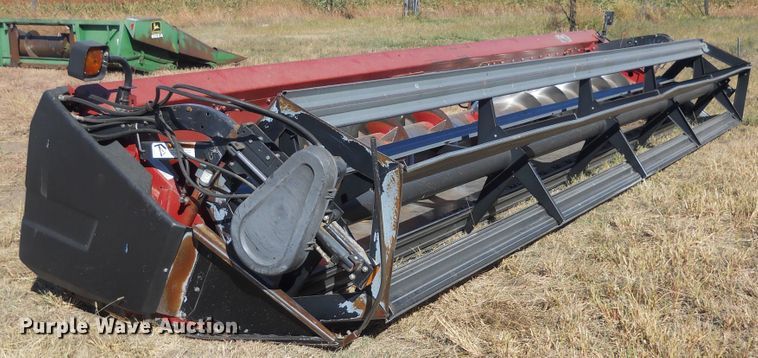 image for item DF4539 Case IH 1010 rigid head