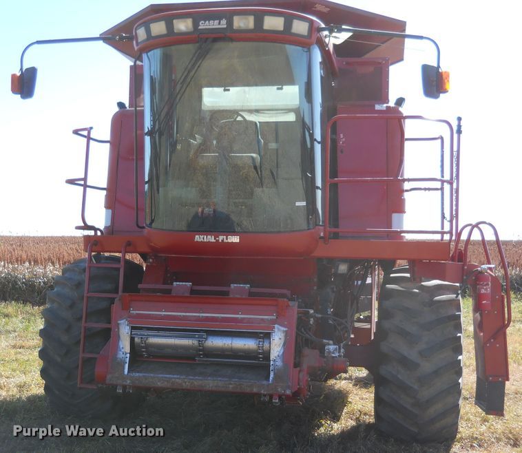 image for item DF4540 Case IH 2388  Axial-Flow combine