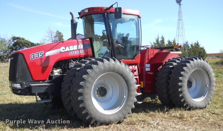 image for item DF4541 2010 Case IH Steiger 335  4WD tractor