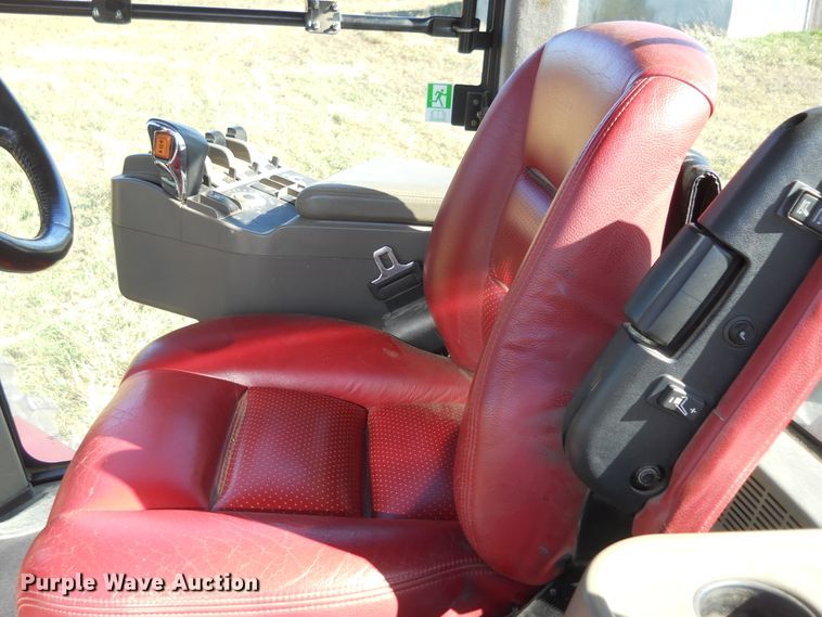 image for item DF4541 2010 Case IH Steiger 335  4WD tractor