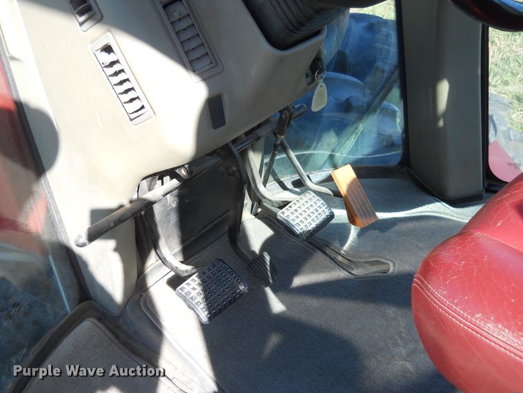 image for item DF4541 2010 Case IH Steiger 335  4WD tractor