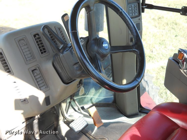 image for item DF4541 2010 Case IH Steiger 335  4WD tractor