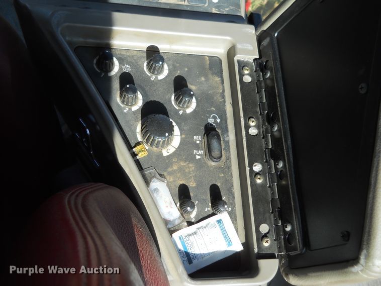 image for item DF4541 2010 Case IH Steiger 335  4WD tractor