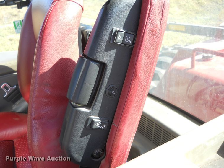 image for item DF4541 2010 Case IH Steiger 335  4WD tractor