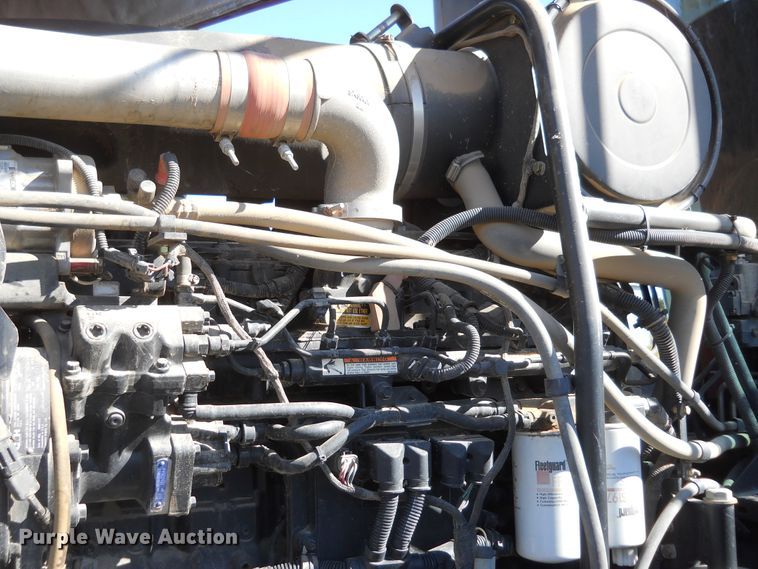 image for item DF4541 2010 Case IH Steiger 335  4WD tractor