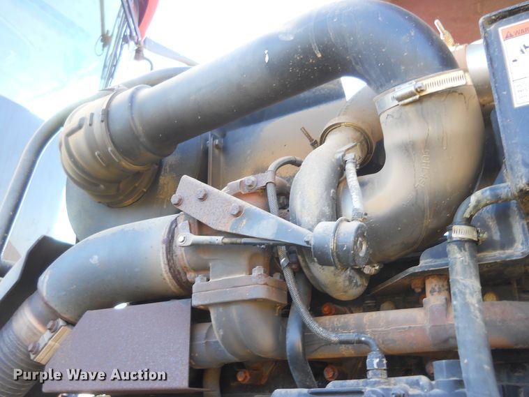 image for item DF4541 2010 Case IH Steiger 335  4WD tractor