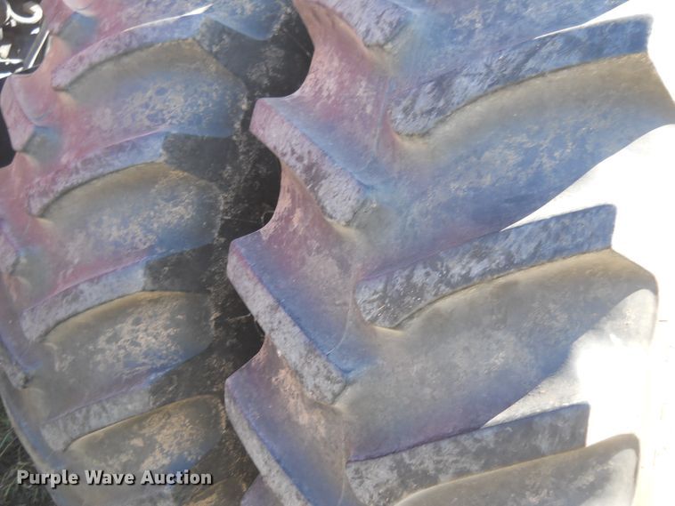 image for item DF4541 2010 Case IH Steiger 335  4WD tractor