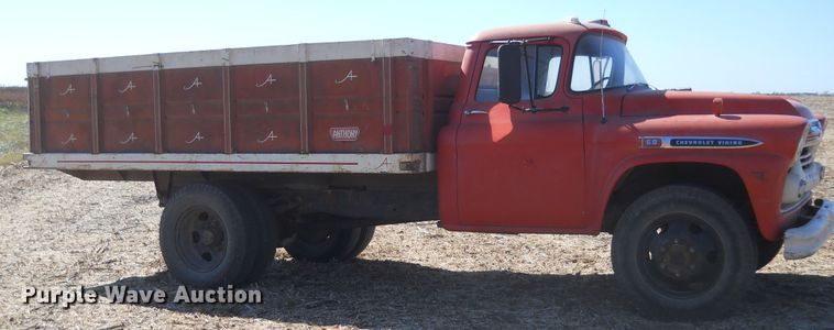 image for item DF4542 1959 Chevrolet Viking 60  grain truck