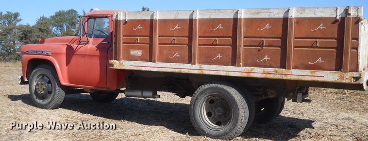 image for item DF4542 1959 Chevrolet Viking 60  grain truck