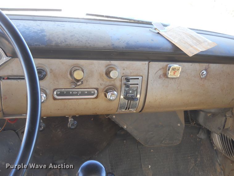 image for item DF4542 1959 Chevrolet Viking 60  grain truck