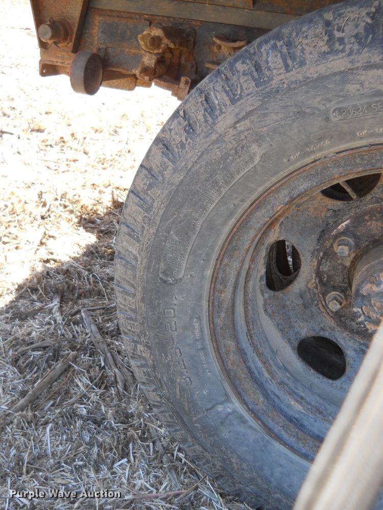 image for item DF4542 1959 Chevrolet Viking 60  grain truck