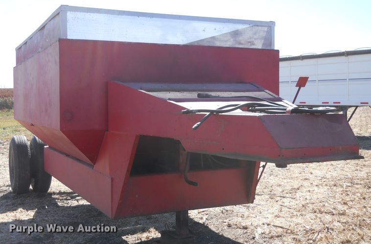 image for item DF4543 Shop built gravity wagon