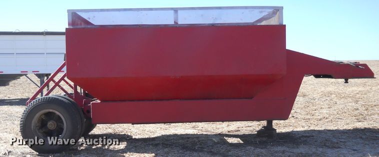 image for item DF4543 Shop built gravity wagon