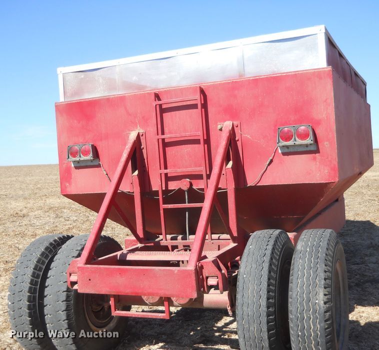 image for item DF4543 Shop built gravity wagon