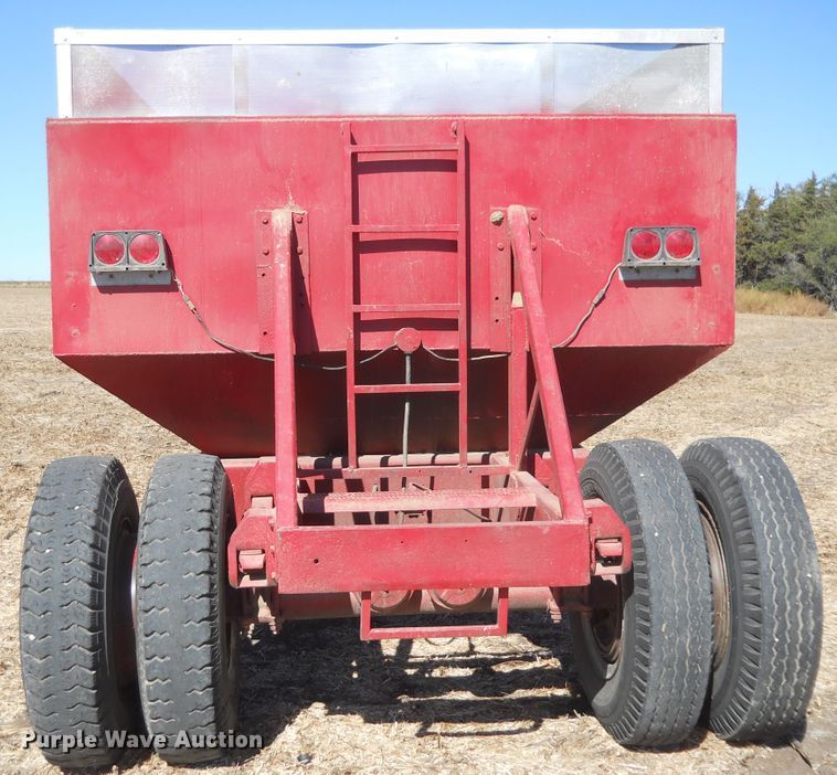 image for item DF4543 Shop built gravity wagon