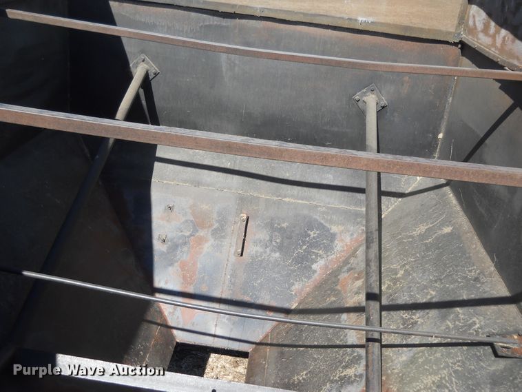 image for item DF4543 Shop built gravity wagon