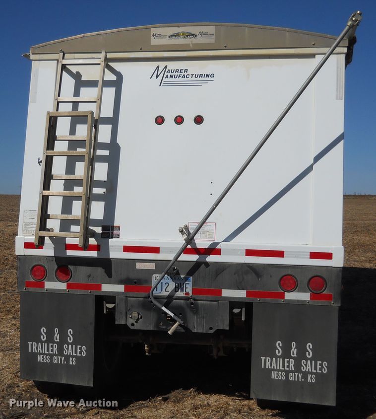 image for item DF4544 2009 Maurer single hopper bottom grain trailer