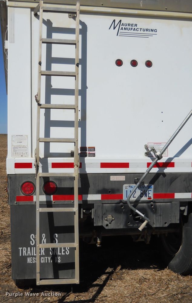 image for item DF4544 2009 Maurer single hopper bottom grain trailer