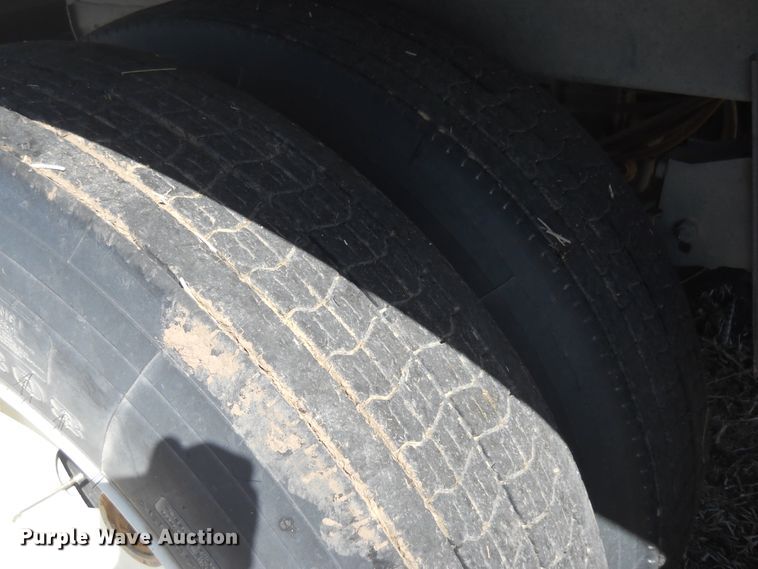 image for item DF4544 2009 Maurer single hopper bottom grain trailer