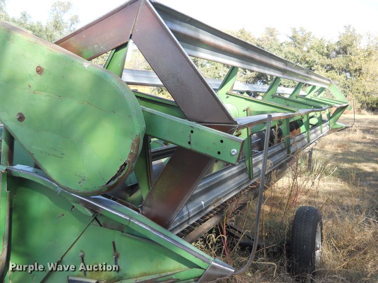 image for item DF4547 John Deere 224 rigid head