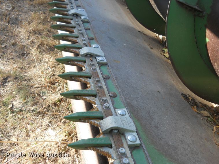 image for item DF4547 John Deere 224 rigid head