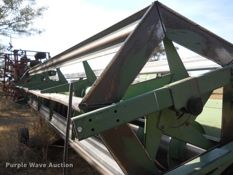 image for item DF4547 John Deere 224 rigid head