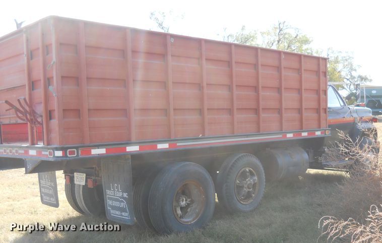 image for item DF4548 1973 Chevrolet 65  grain truck