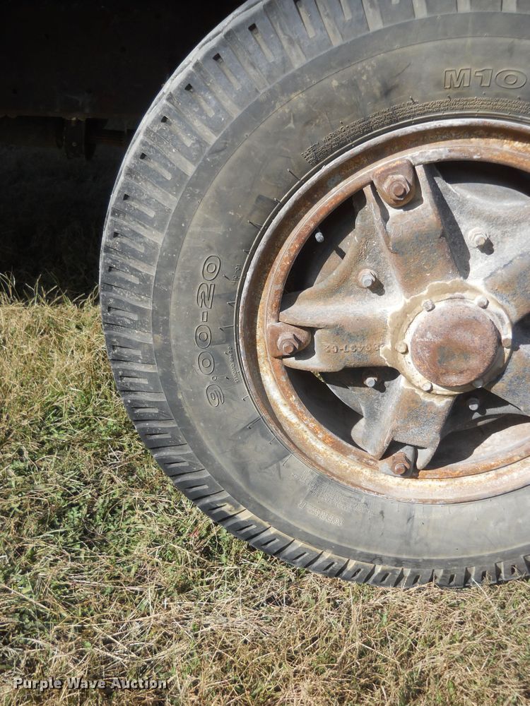 image for item DF4548 1973 Chevrolet 65  grain truck