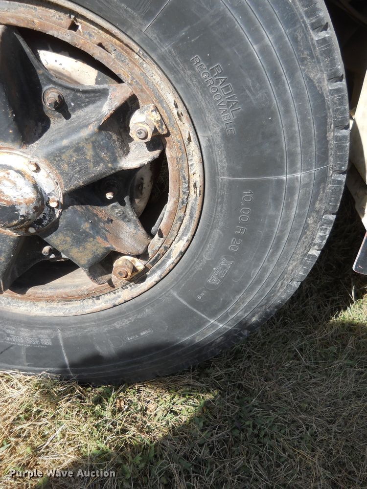 image for item DF4548 1973 Chevrolet 65  grain truck