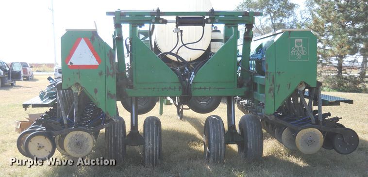 image for item DF4549 Great Plains Solid Stand 30 split row grain drill
