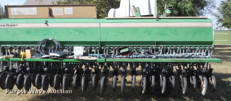 image for item DF4549 Great Plains Solid Stand 30 split row grain drill