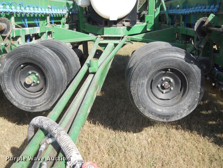 image for item DF4549 Great Plains Solid Stand 30 split row grain drill
