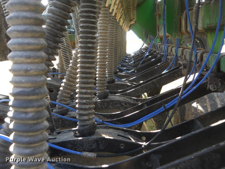 image for item DF4549 Great Plains Solid Stand 30 split row grain drill