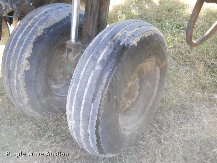 image for item DF4549 Great Plains Solid Stand 30 split row grain drill